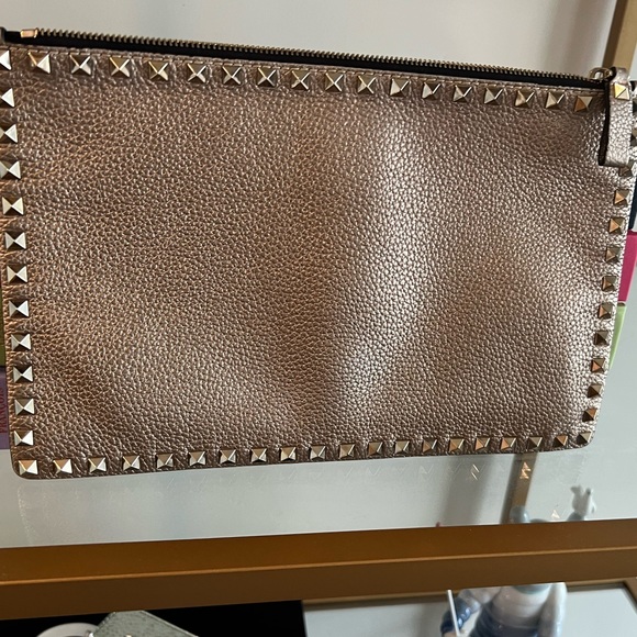 Valentino Rockstud Calfkin Pouch - Picture 5 of 7